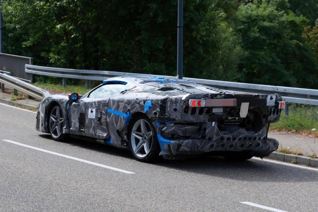 最新法拉利亮相,最小艾尼氪曝光