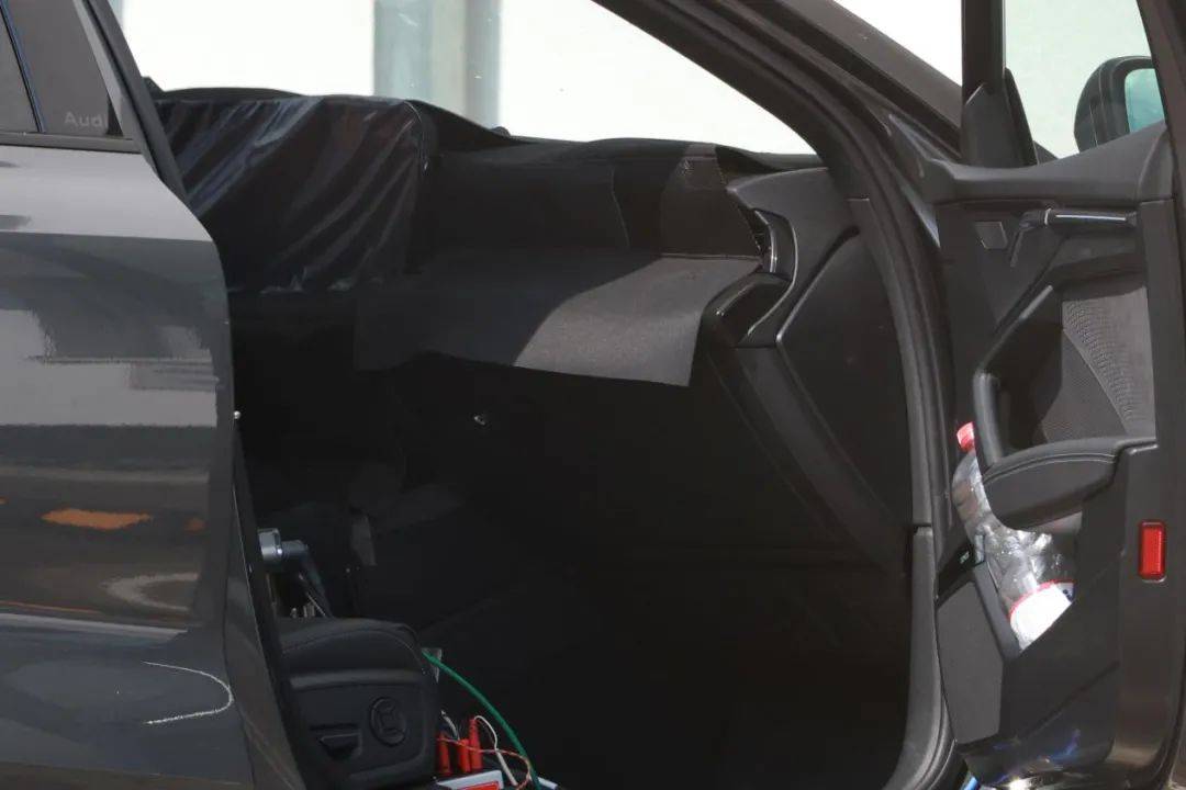 最新法拉利亮相,最小艾尼氪曝光