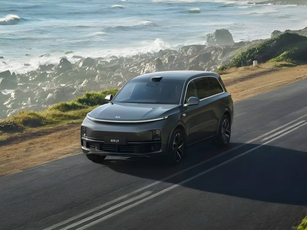 從領(lǐng)跑到掉隊,理想汽車迎來2025新困局