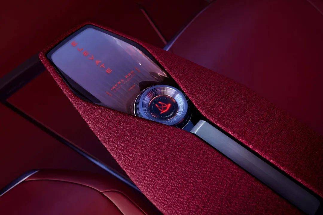 凱迪拉克發布 Elevated Velocity 跨界概念車