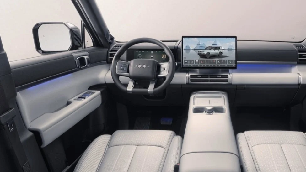 自研音響、可外接平板電腦，比亞迪方程豹鈦7更多內(nèi)飾官圖公布