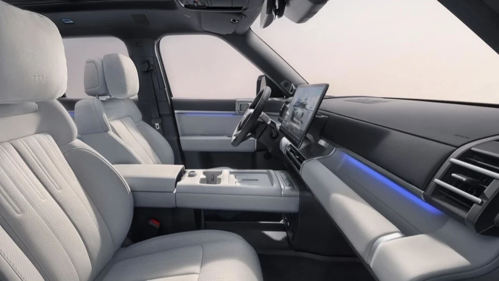 自研音響、可外接平板電腦，比亞迪方程豹鈦7更多內(nèi)飾官圖公布