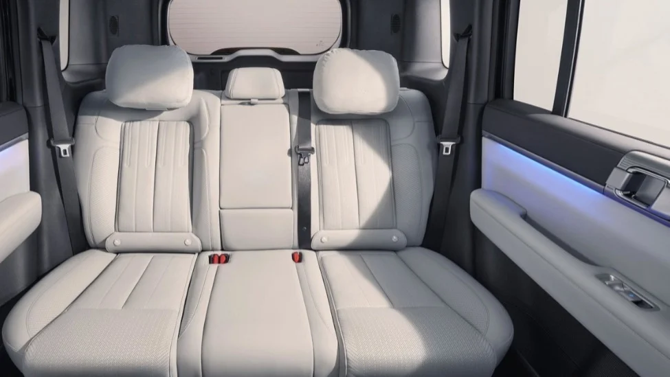 自研音響、可外接平板電腦，比亞迪方程豹鈦7更多內(nèi)飾官圖公布