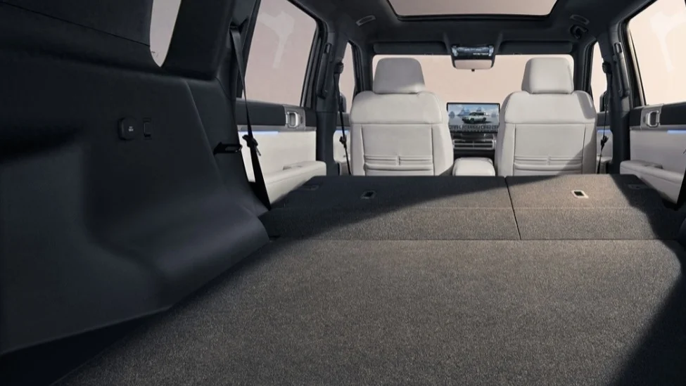 自研音響、可外接平板電腦，比亞迪方程豹鈦7更多內(nèi)飾官圖公布