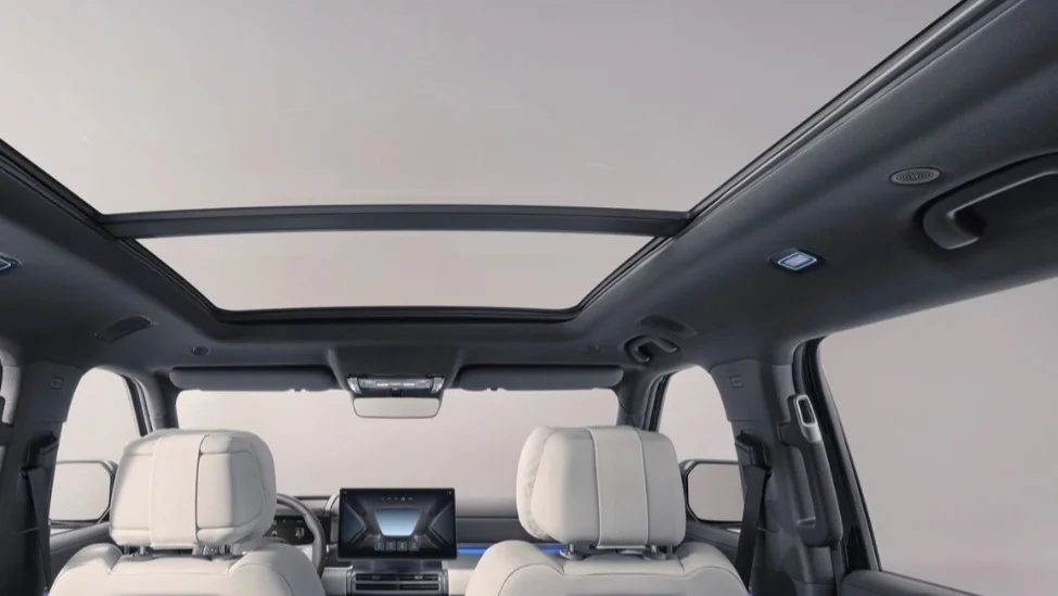 自研音響、可外接平板電腦，比亞迪方程豹鈦7更多內(nèi)飾官圖公布