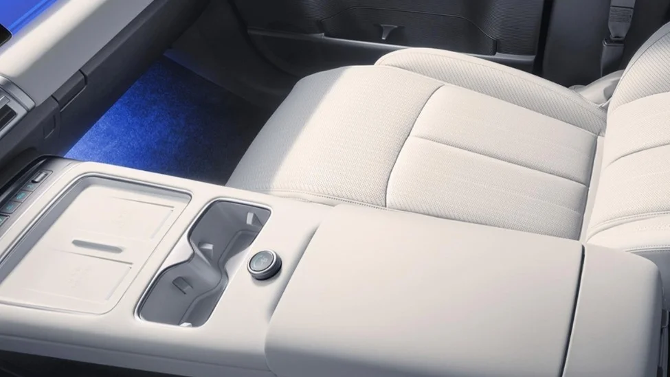 自研音響、可外接平板電腦，比亞迪方程豹鈦7更多內(nèi)飾官圖公布