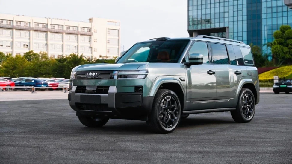 自研音響、可外接平板電腦，比亞迪方程豹鈦7更多內(nèi)飾官圖公布