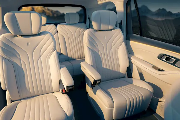 5米2全尺寸SUV殺入20萬內(nèi)！吉利銀河M9預(yù)售：19.38萬元起