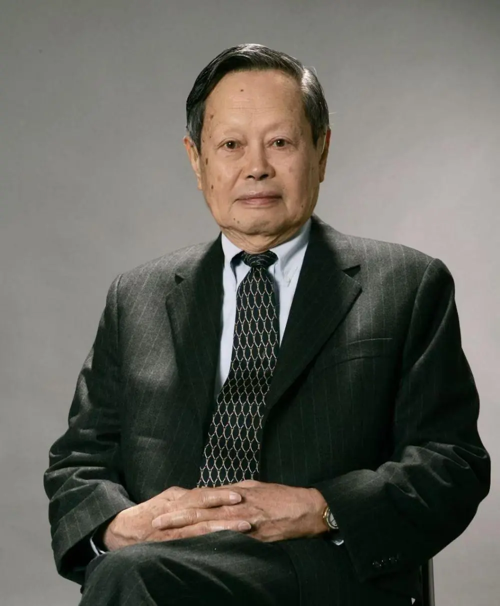 著名物理學家、諾貝爾物理學獎得主楊振寧先生因病逝世