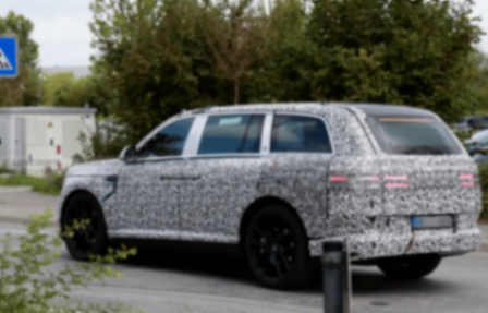 勞斯萊斯同款對開車門 捷尼賽思GV90最新諜照曝光